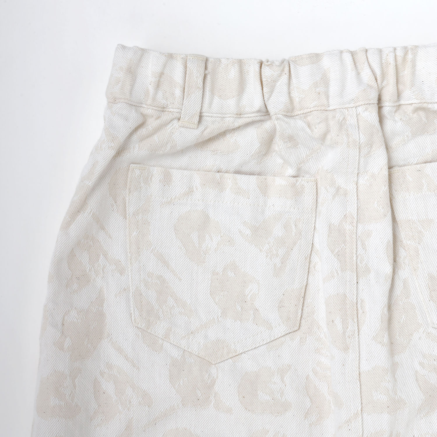 EVANGELION MONOGRAM JACQUARD DENIM SKIRT（WHITE）