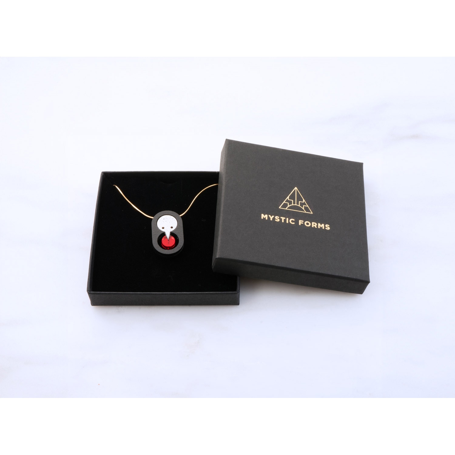 SAKIEL NECKLACE by MYSTIC FORMS（Black-Red）