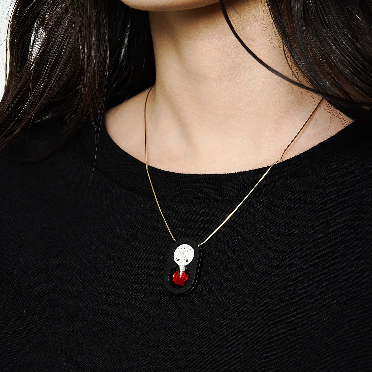 SAKIEL NECKLACE by MYSTIC FORMS（Black-Red）