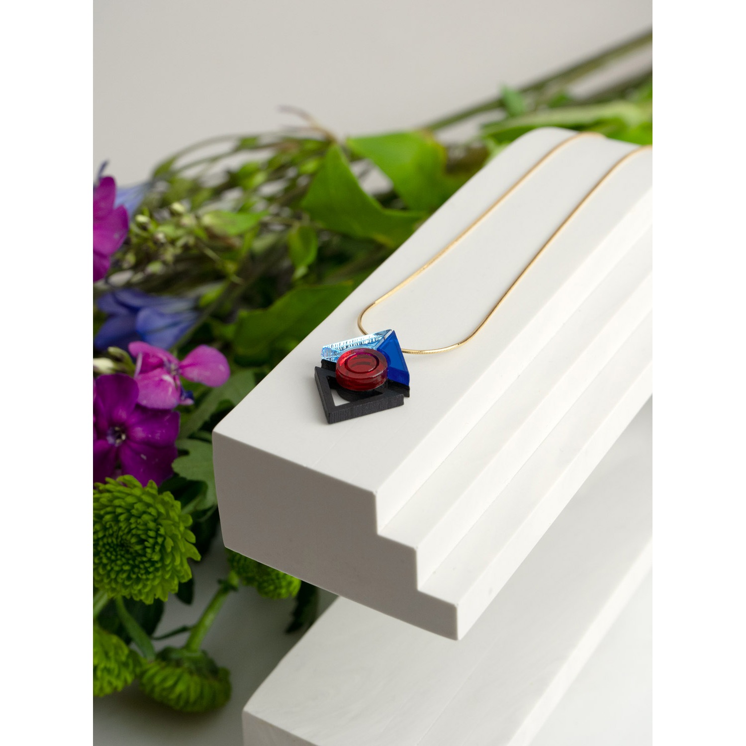 RAMIEL NECKLACE by MYSTIC FORMS（Iceblue-Blue-Red）