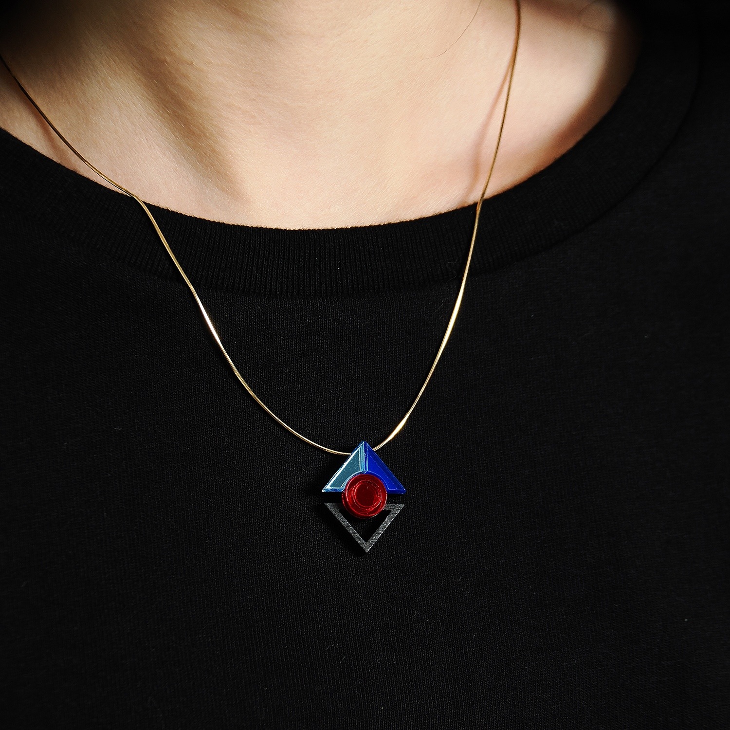 RAMIEL NECKLACE by MYSTIC FORMS（Iceblue-Blue-Red）