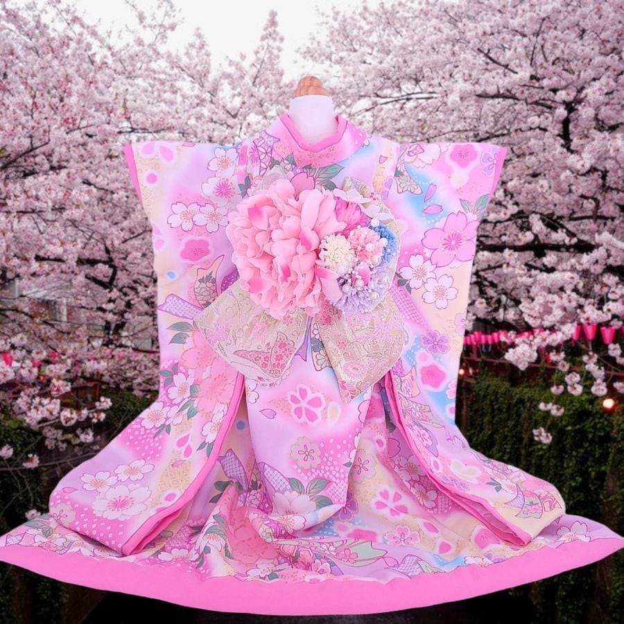 お引きずり大振袖 | オーダーメイドペットウェアSACHI
