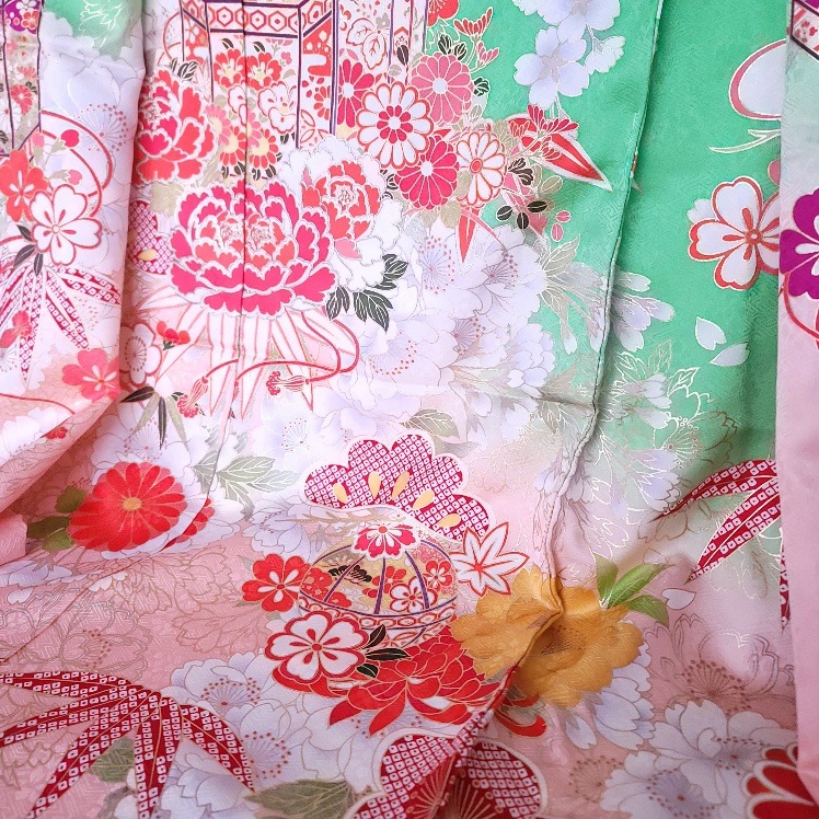 オンリーワンお引きずり大振ー袖綺羅の綾きらのあや | お引きずり大