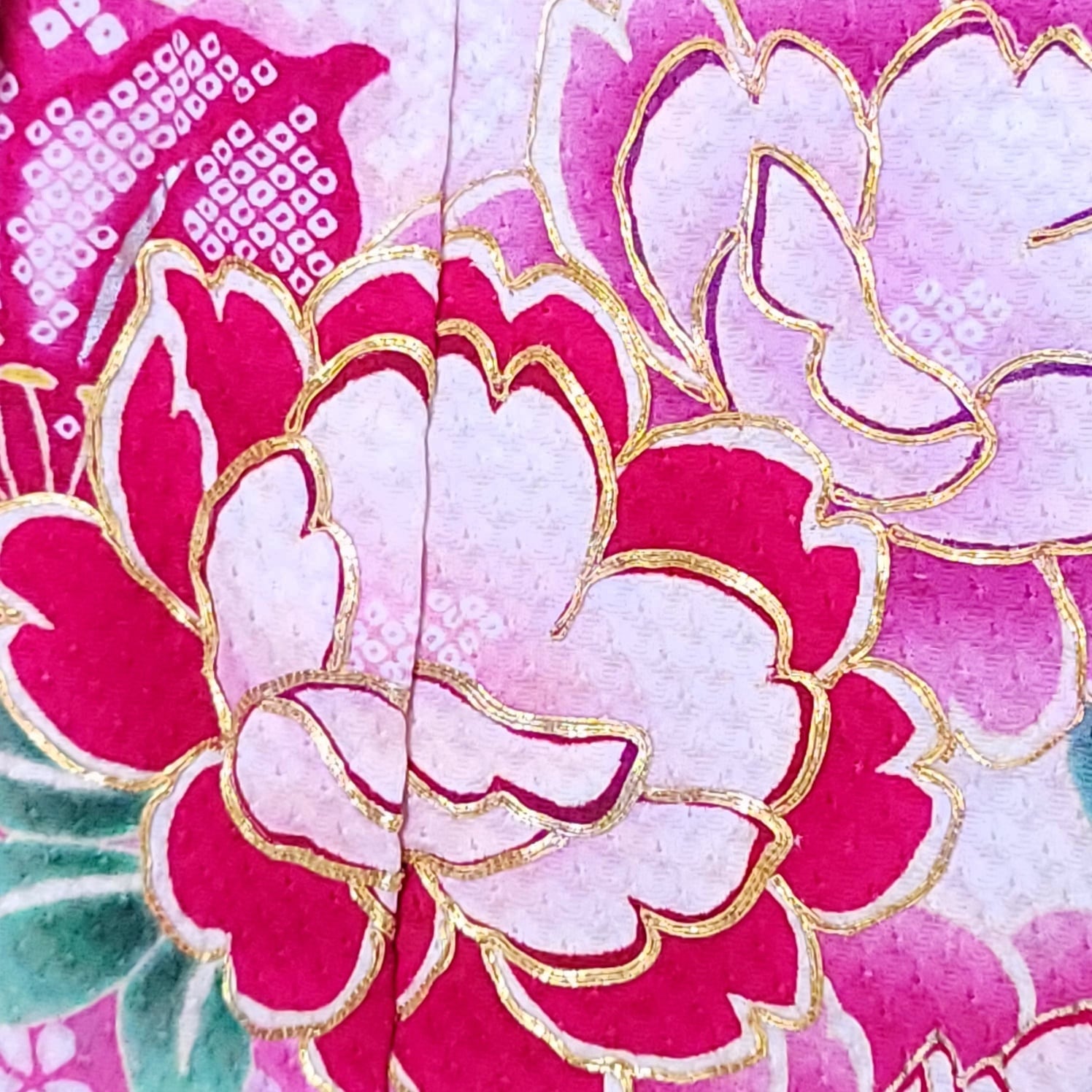 ペット用着物オンリーワンお引きずり大振袖ー花々絞り模様 | お