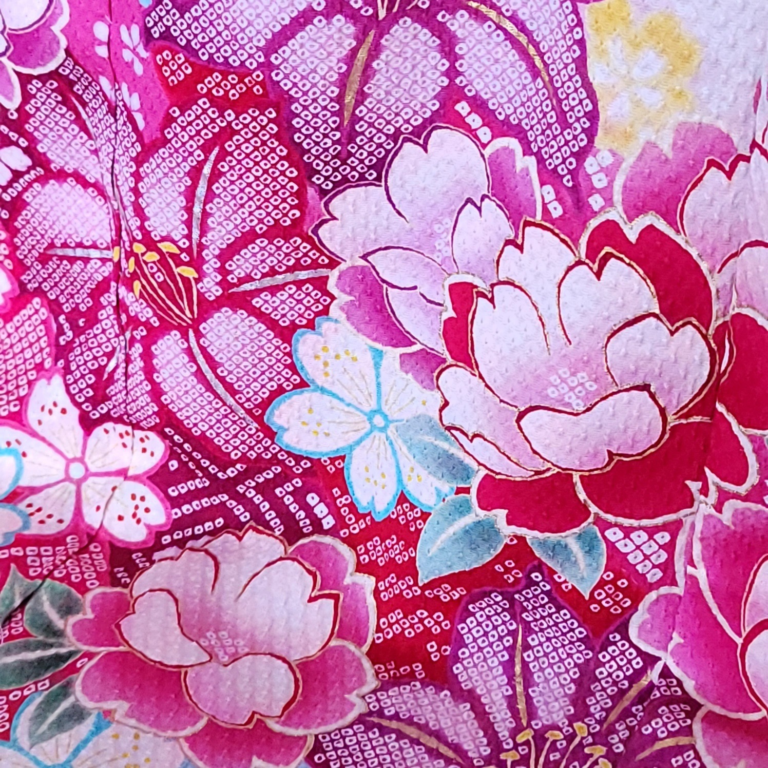 ペット用着物オンリーワンお引きずり大振袖ー花々絞り模様 | お