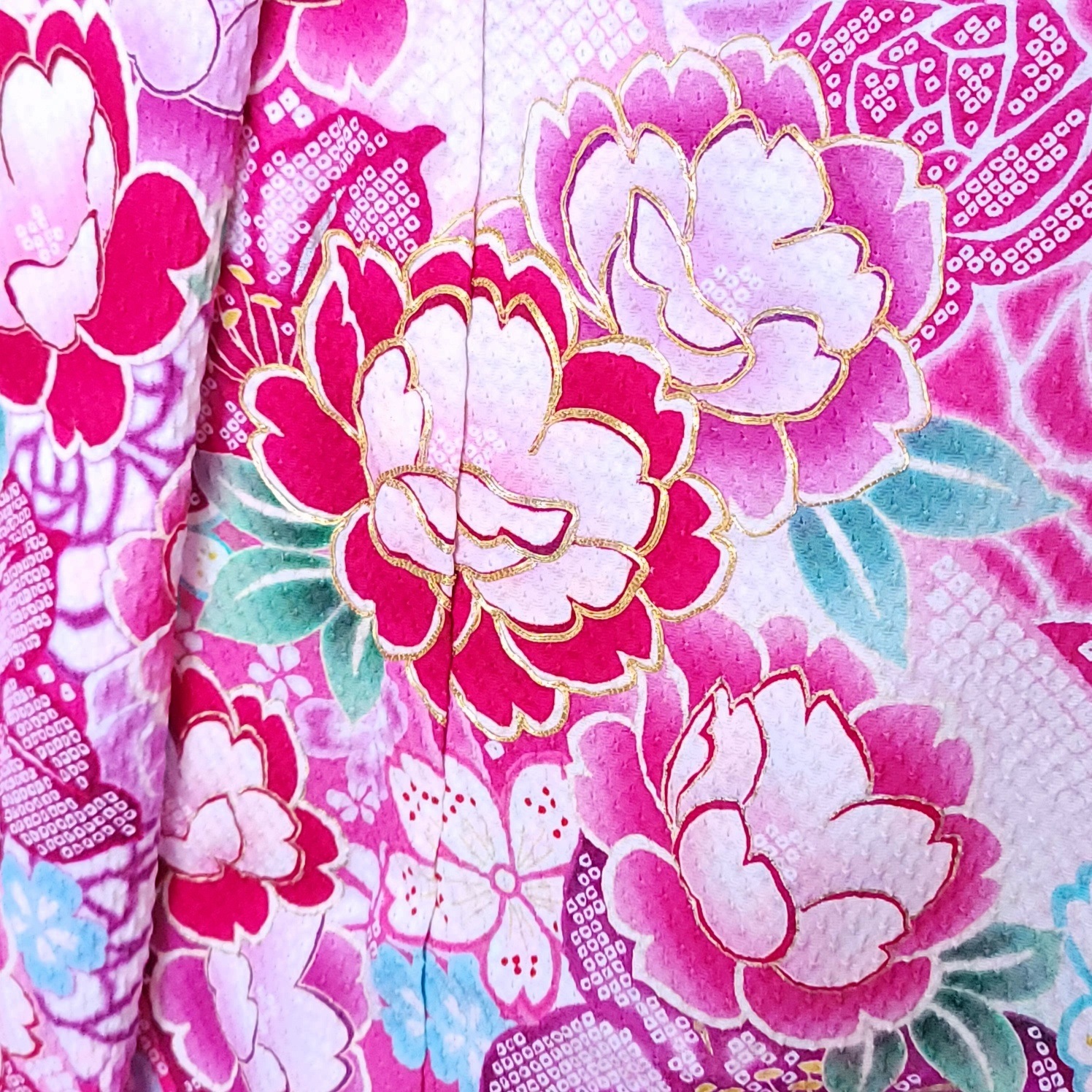 ペット用着物オンリーワンお引きずり大振袖ー花々絞り模様 | お