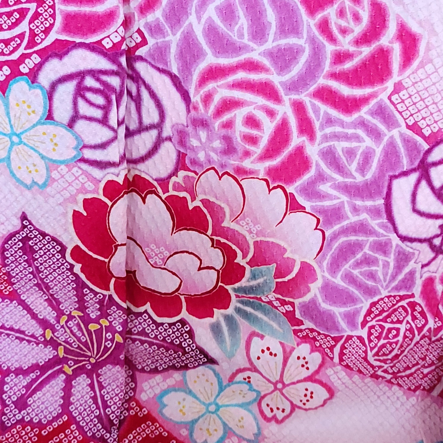 犬用お着物　オーダー用総絞り生地 ペット用着物オンリーワンお引きずり大振袖ー花々絞り模様sister | お