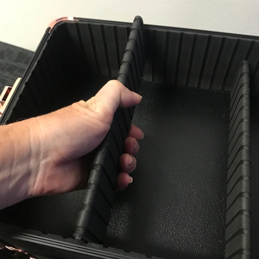 グルーミングボックス COLOSSAL