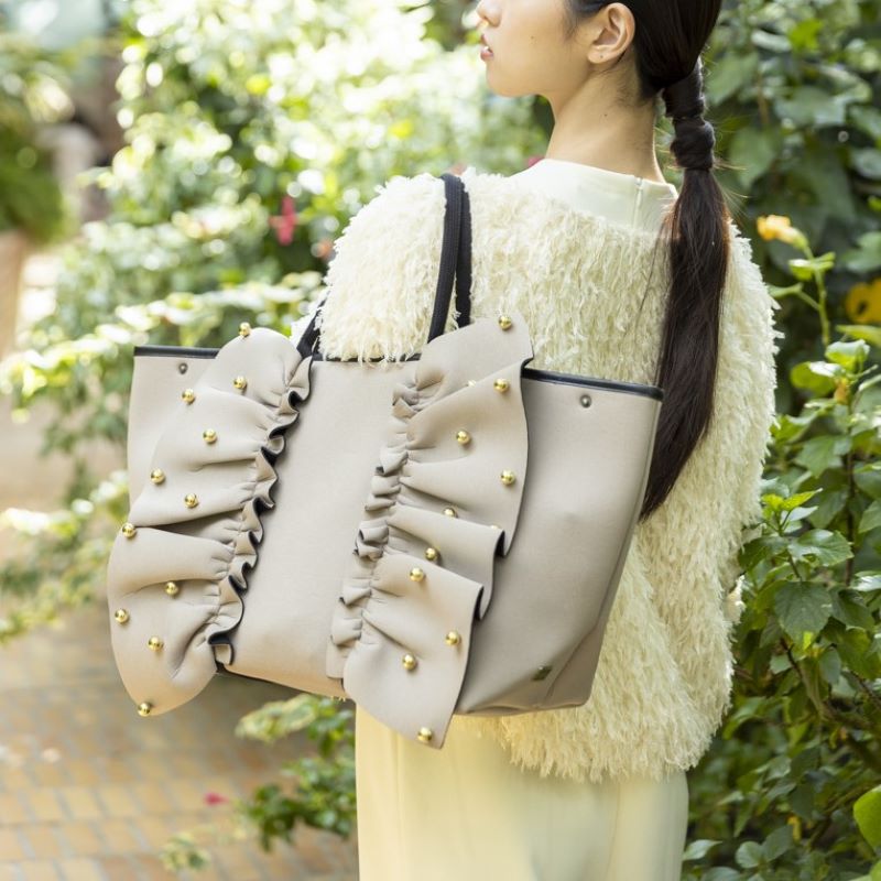 RAPTURE L ネイプルズラッフルトートバッグボールスタッズ-Lサイズ TT  