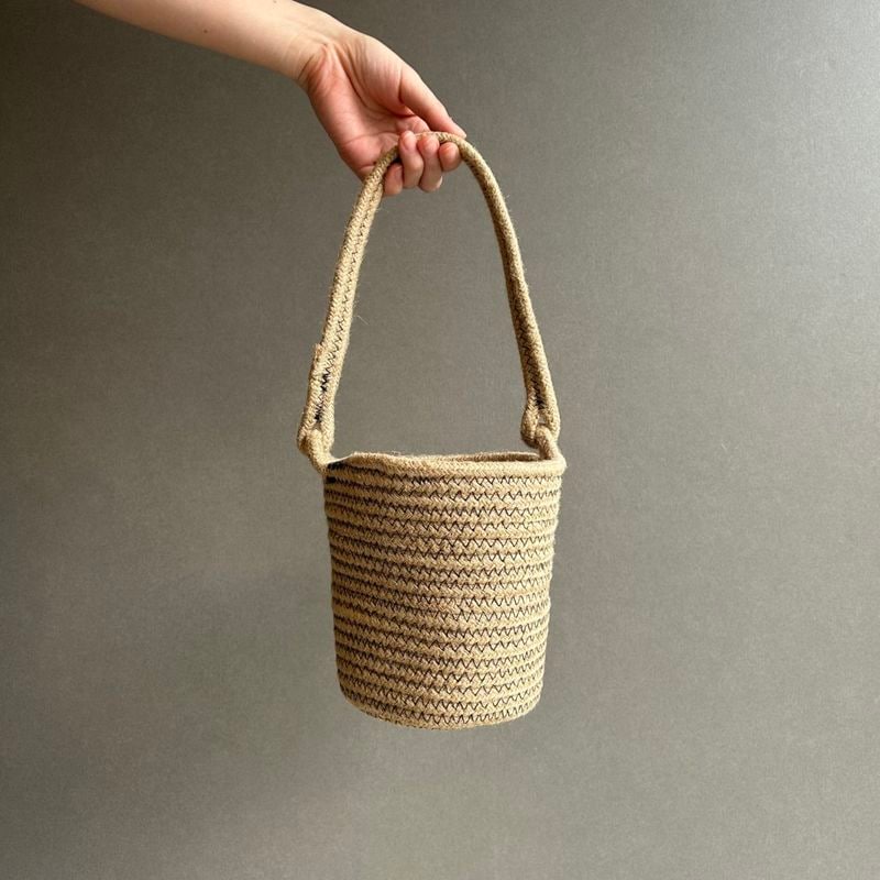 Rib hanging basket
