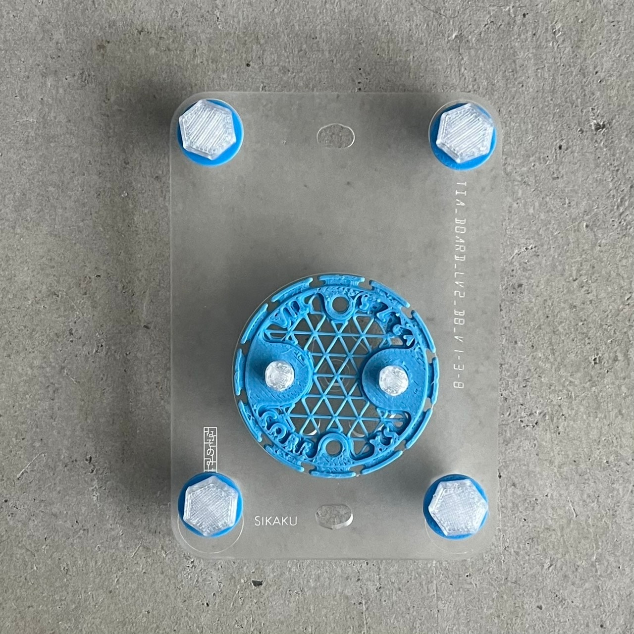 TIA BOARD｜着生植物を“魅せて育てる”新しい着生ボード｜ビカクシダ