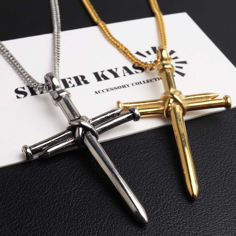 ステンレス 釘を縛りクロスに模したゴシックなユニークネックレス。2