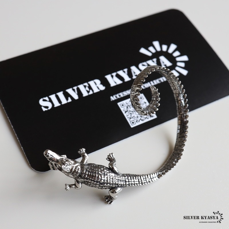 DIESEL クロコダイル ピアス 中古・古着通販】DIESEL (ディーゼル) クロコモチーフピアス