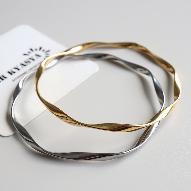 ステンレス メビウスの輪バングル [b952] | バングル,ステンレス