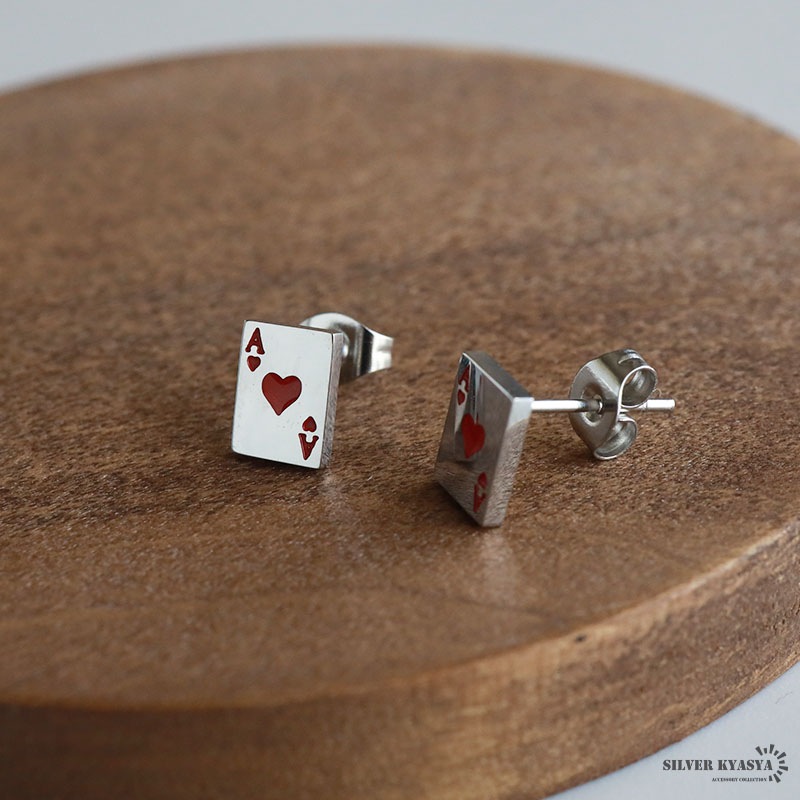 クアラントット　ピアス　カルテ　agete　トランプモチーフ クアラントット ピアス カルテ agete トランプモチーフ