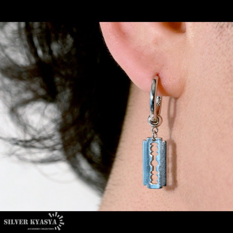 925 カミソリピアス 剃刀 パンク [es168] | スタイルで探す