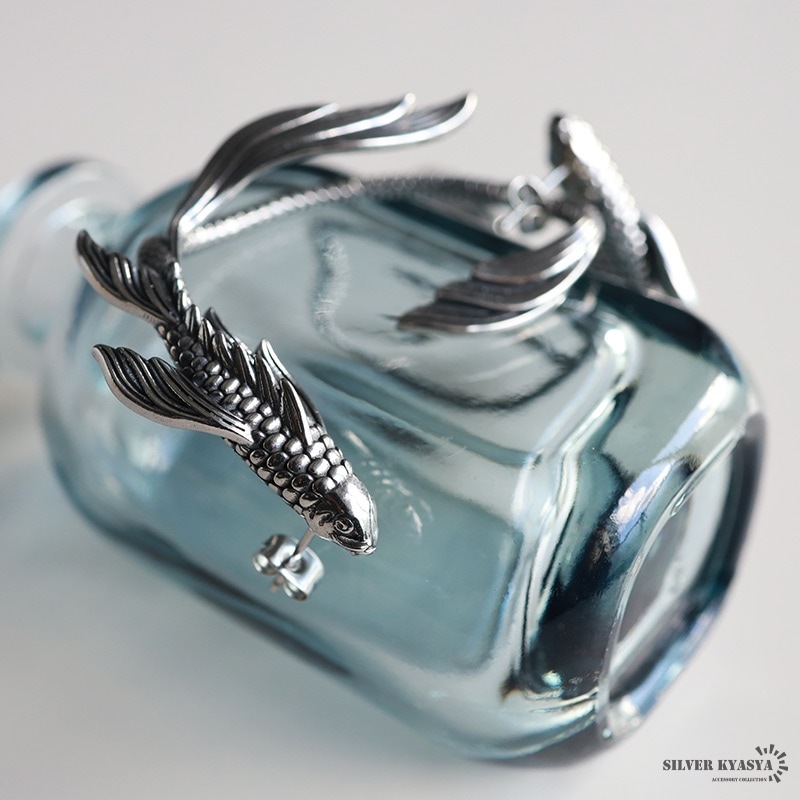 新作　金魚　ハンドメイド ピアス イヤーカフ　14 kgf天然石 バラ売り⭕️ 新作 金魚 ハンドメイド ピアス イヤーカフ 14 kgf天然石 バラ