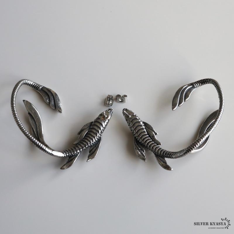 新作　金魚　ハンドメイド ピアス イヤーカフ　14 kgf天然石 バラ売り⭕️ 新作 金魚 ハンドメイド ピアス イヤーカフ 14 kgf天然石 バラ
