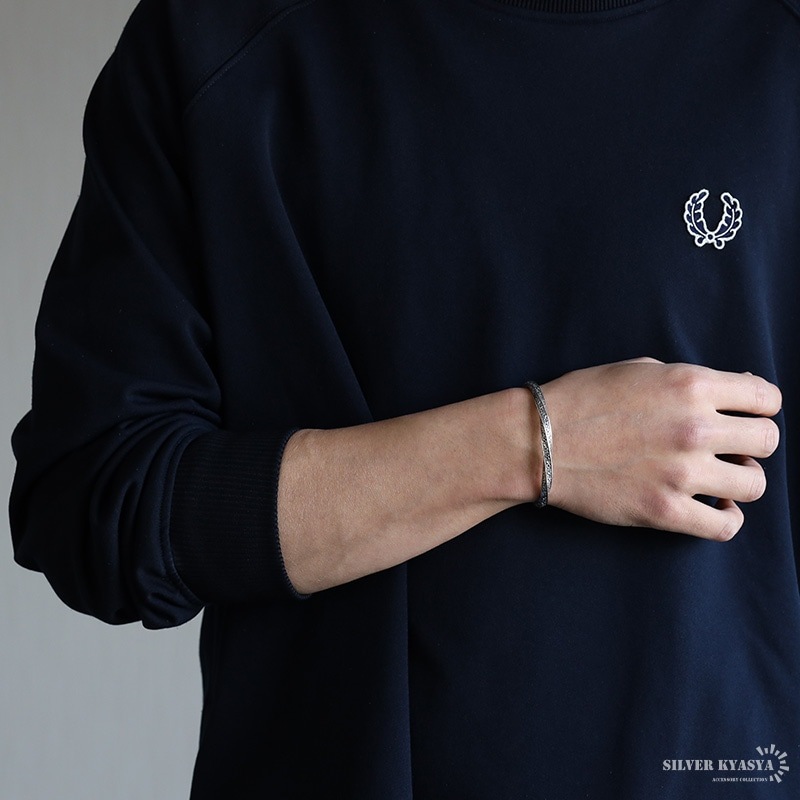 925 唐草 ツイストバングル [bs214] | スタイルで探す,ゴシック