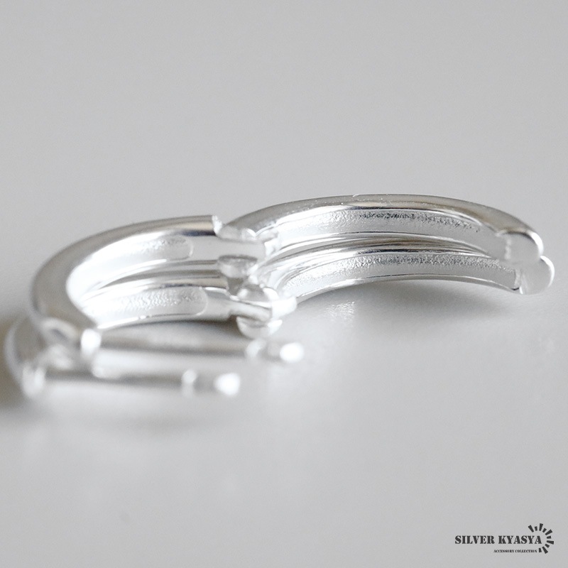 シルバー925 Sterling ツイストデザインピアス/軽研磨仕上げ シルバー925 Silver ツイストデザインフープピアス/軽研磨仕