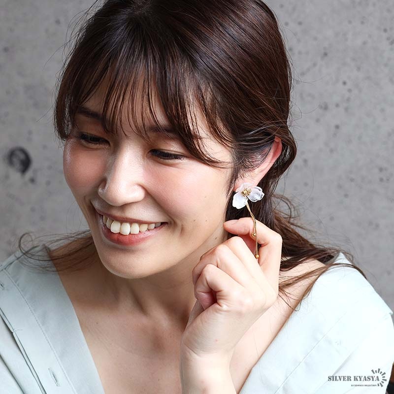 ステンレス お花のピアス 18KGP 両耳用 2点セット [e537] | ピアス