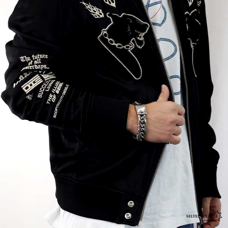 不規則性 特異な 難破船 太い バングル メンズ 科学的 サラダ 返済