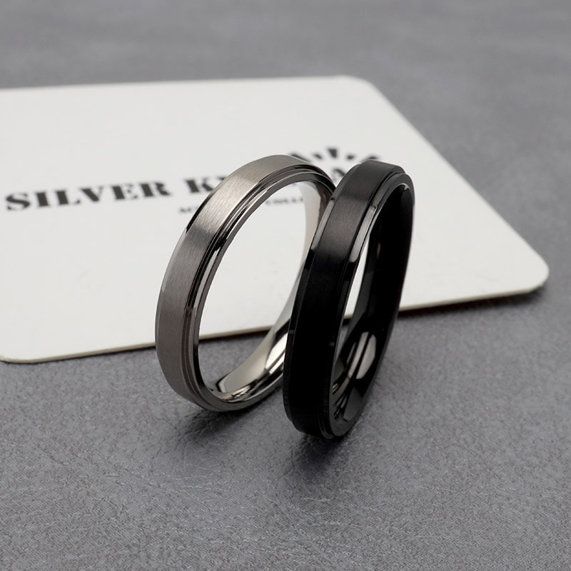 CHROME クロスモチーフリング 2017年モデル　美品　早い者勝ち！ 純チタン製 シンプルリング 4mm 2色 [r510] | リング,チタン