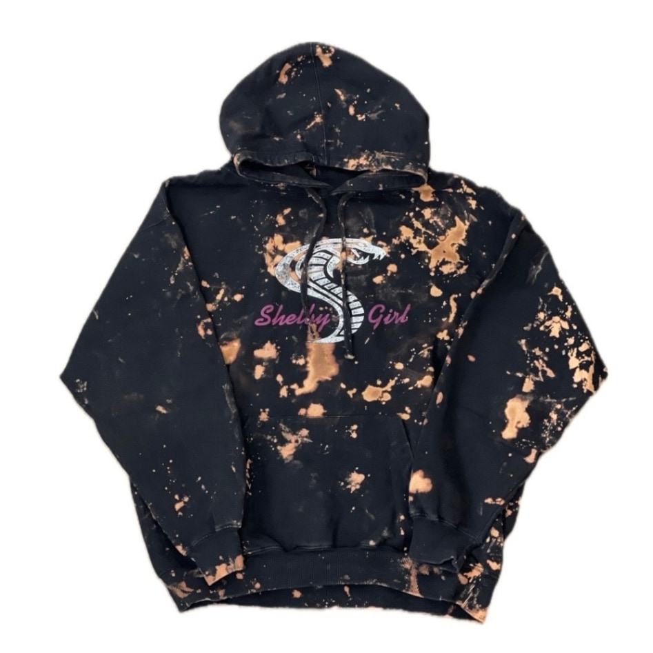 “BLEACH GRAPHIC HOODIE“