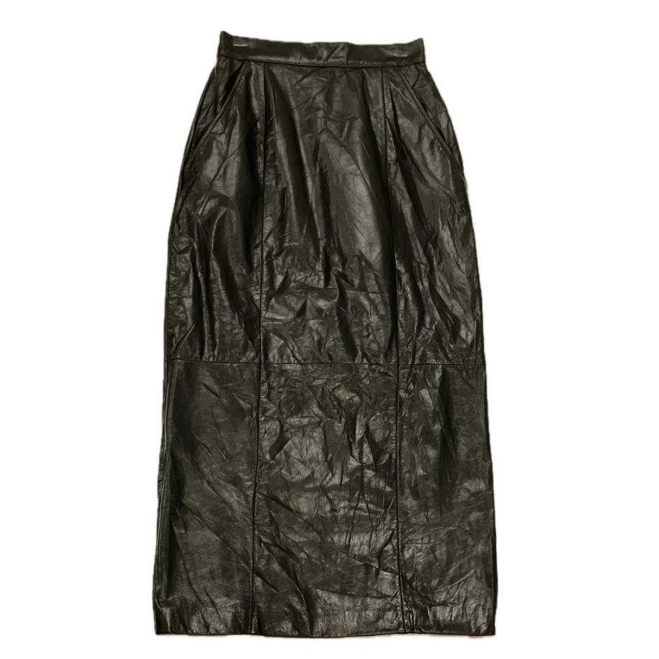 “LEATHER LONG SKIRT“