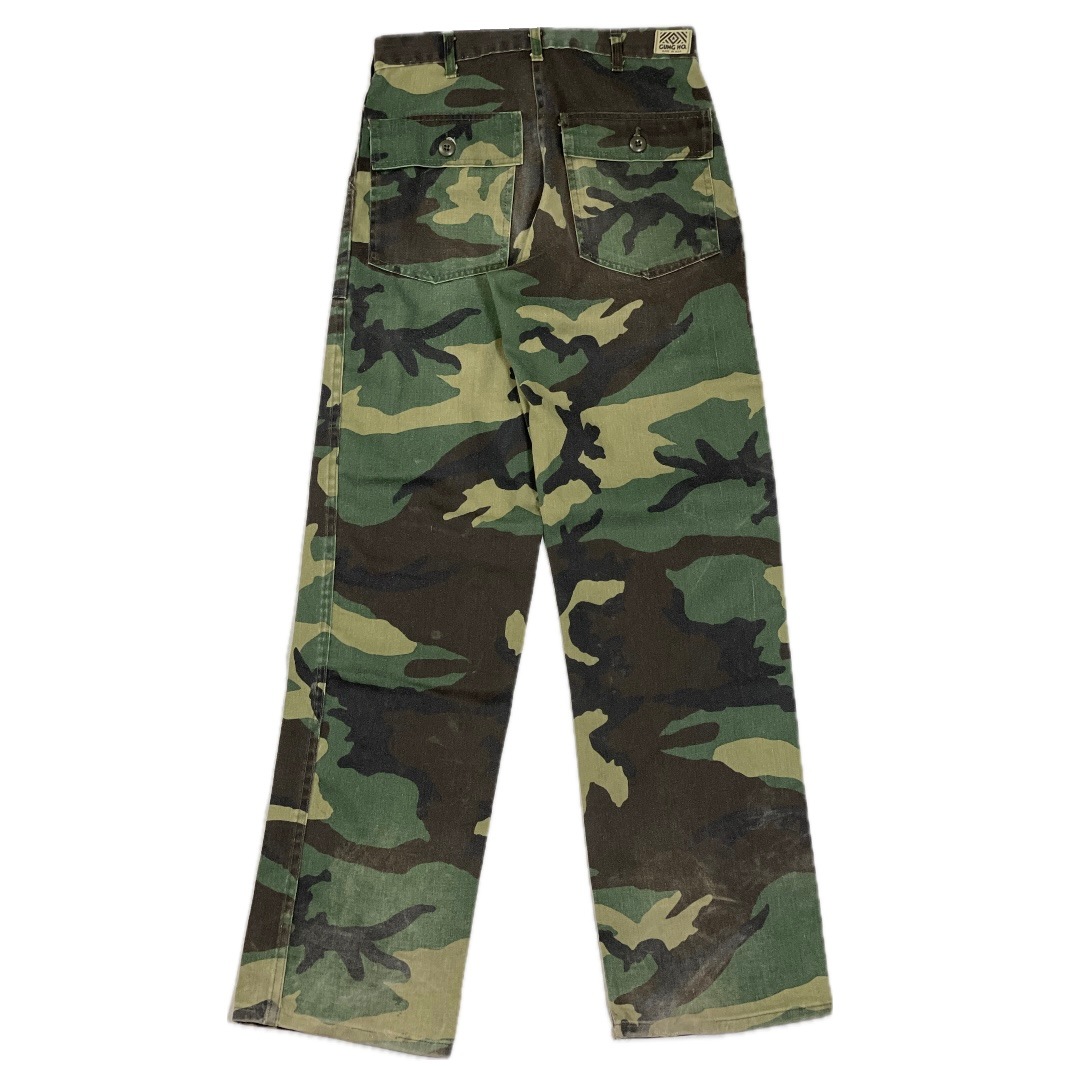 “GRUNGE CAMOUFLAGE  PANTS“