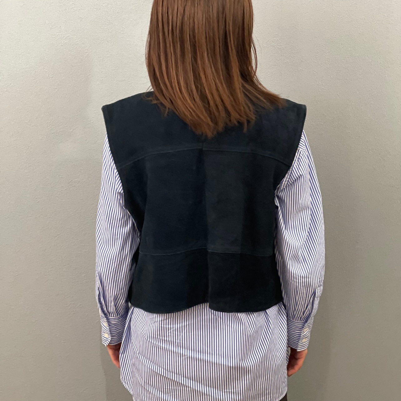“GEOMETRY SUEDE VEST“