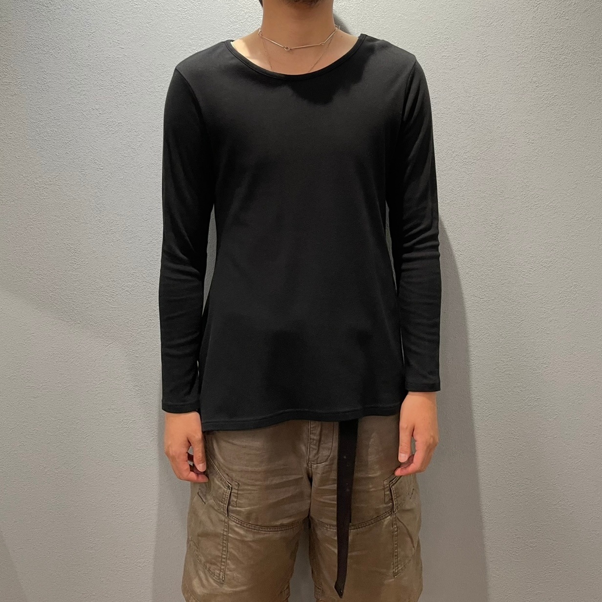 “Y’s” SLIT LONG SLEEVE  T-SHIRT