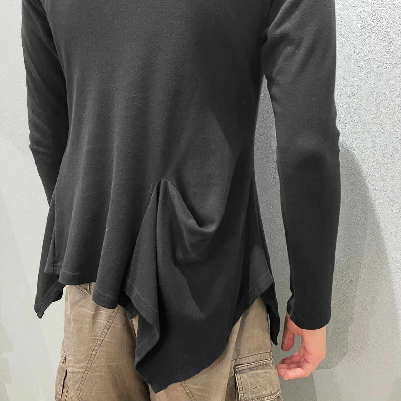 “Y’s” SLIT LONG SLEEVE  T-SHIRT
