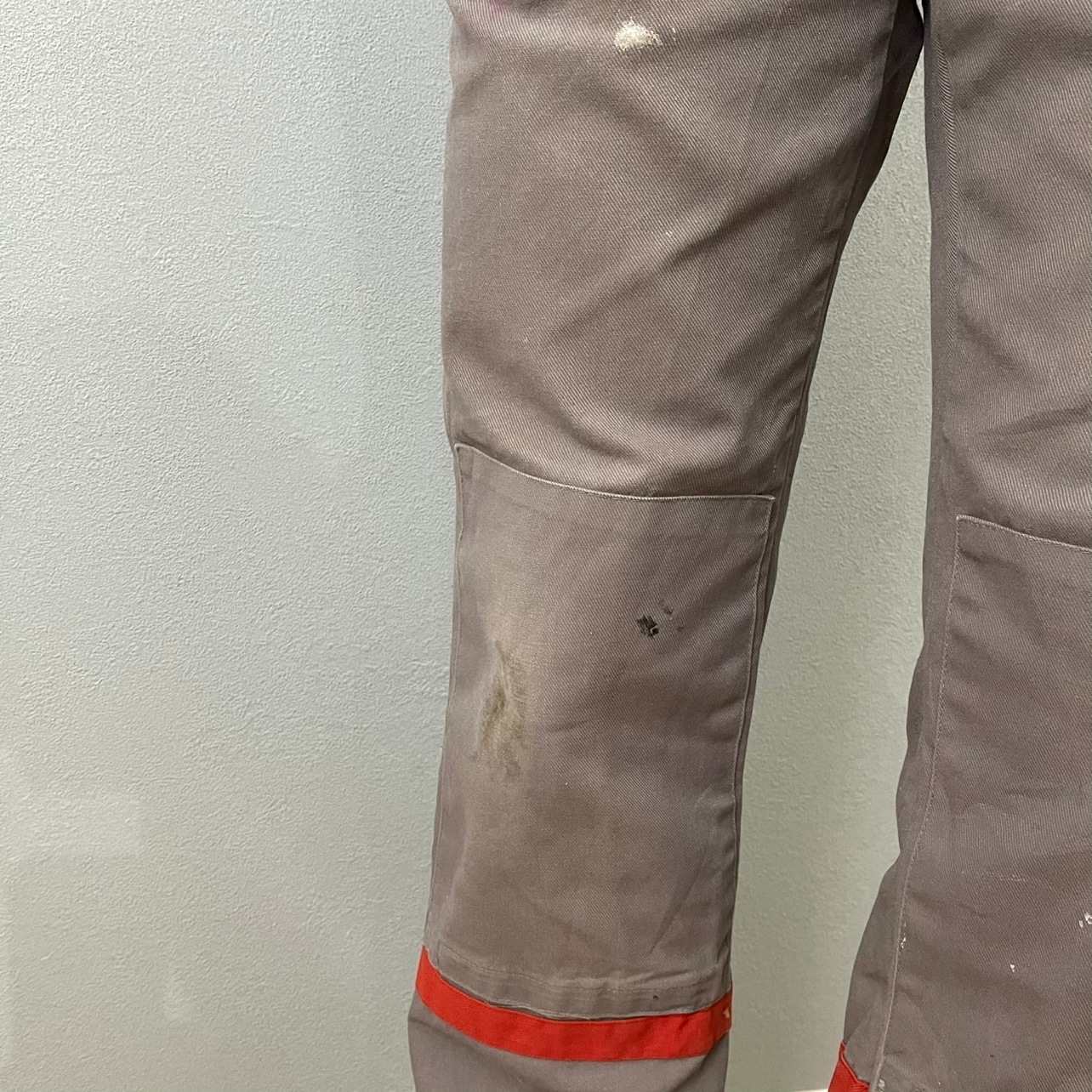“DAMAGE  WORK PANTS“