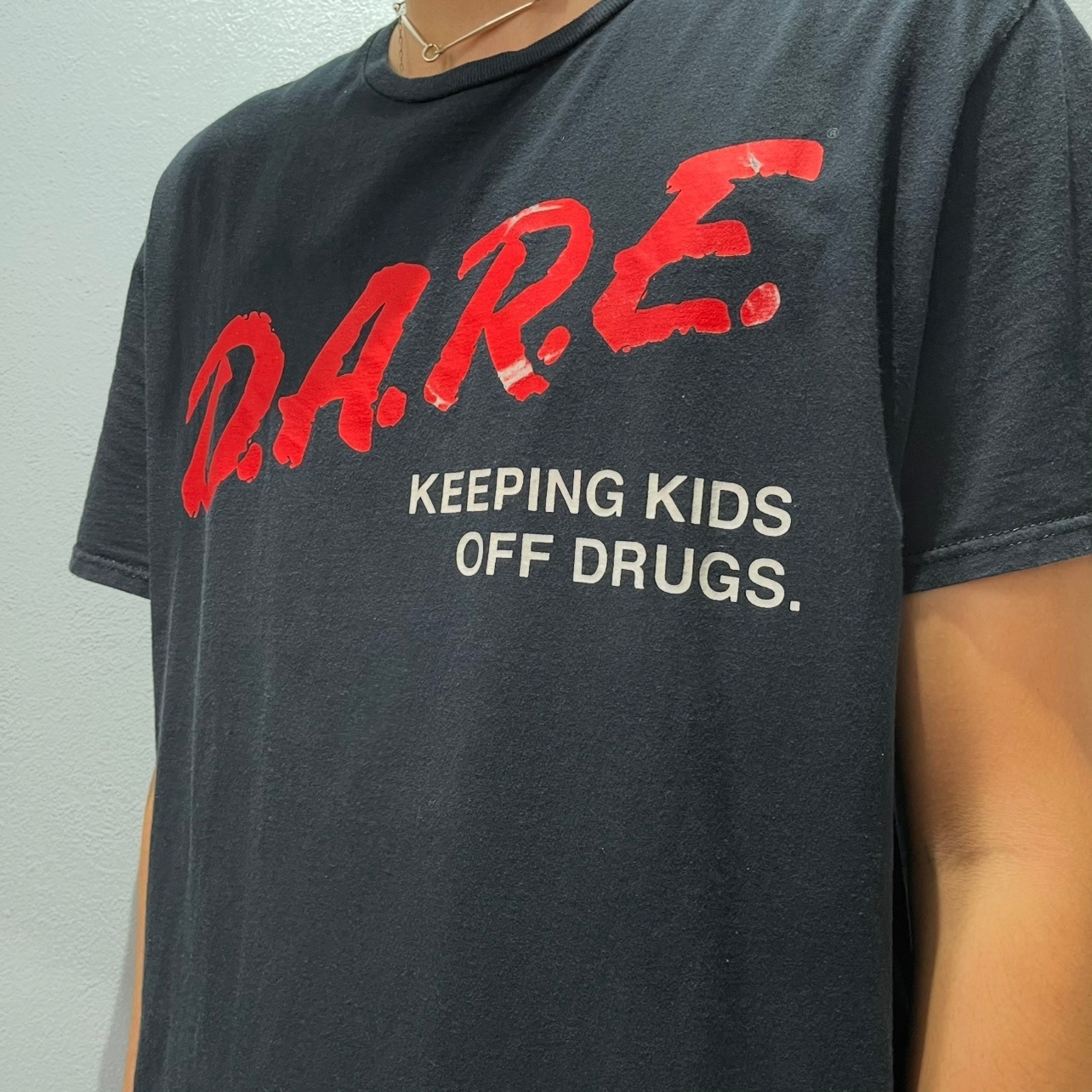 “D.A.R.E. PRINT T-SHIRT”