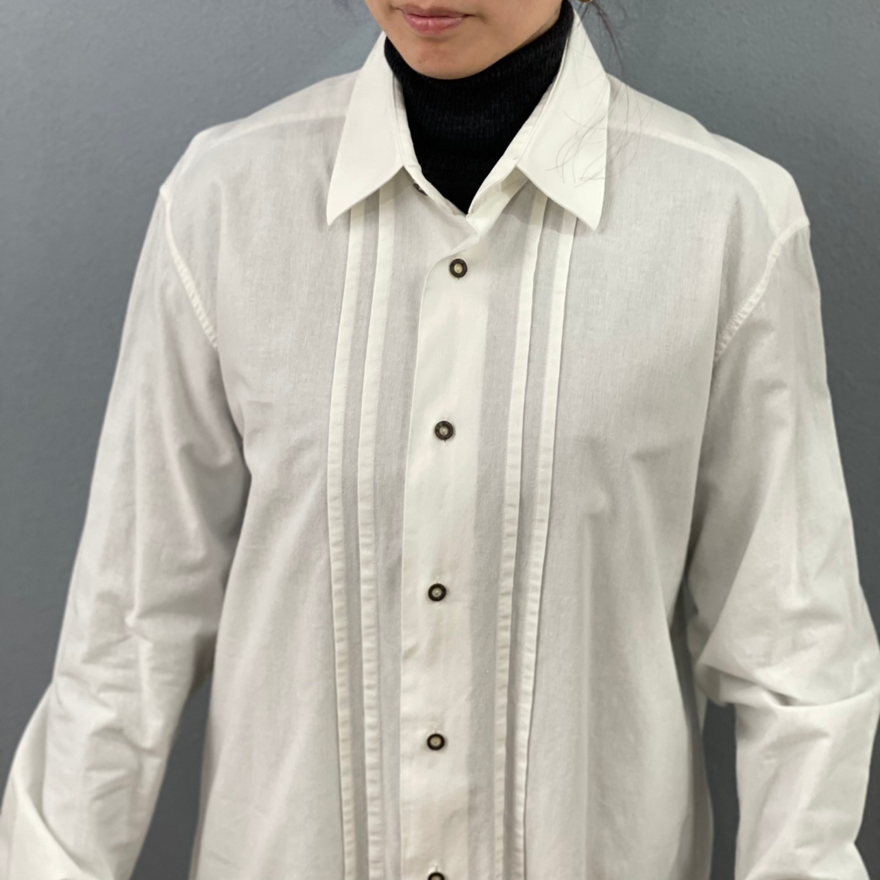“FRONT DESIGN SHIRT“