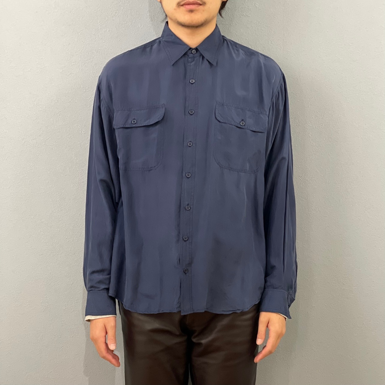“SILK DRAPE POCKET SHIRT“