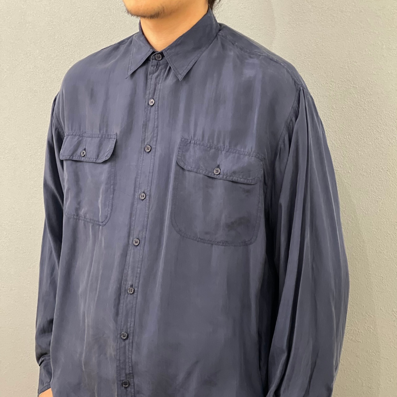 “SILK DRAPE POCKET SHIRT“