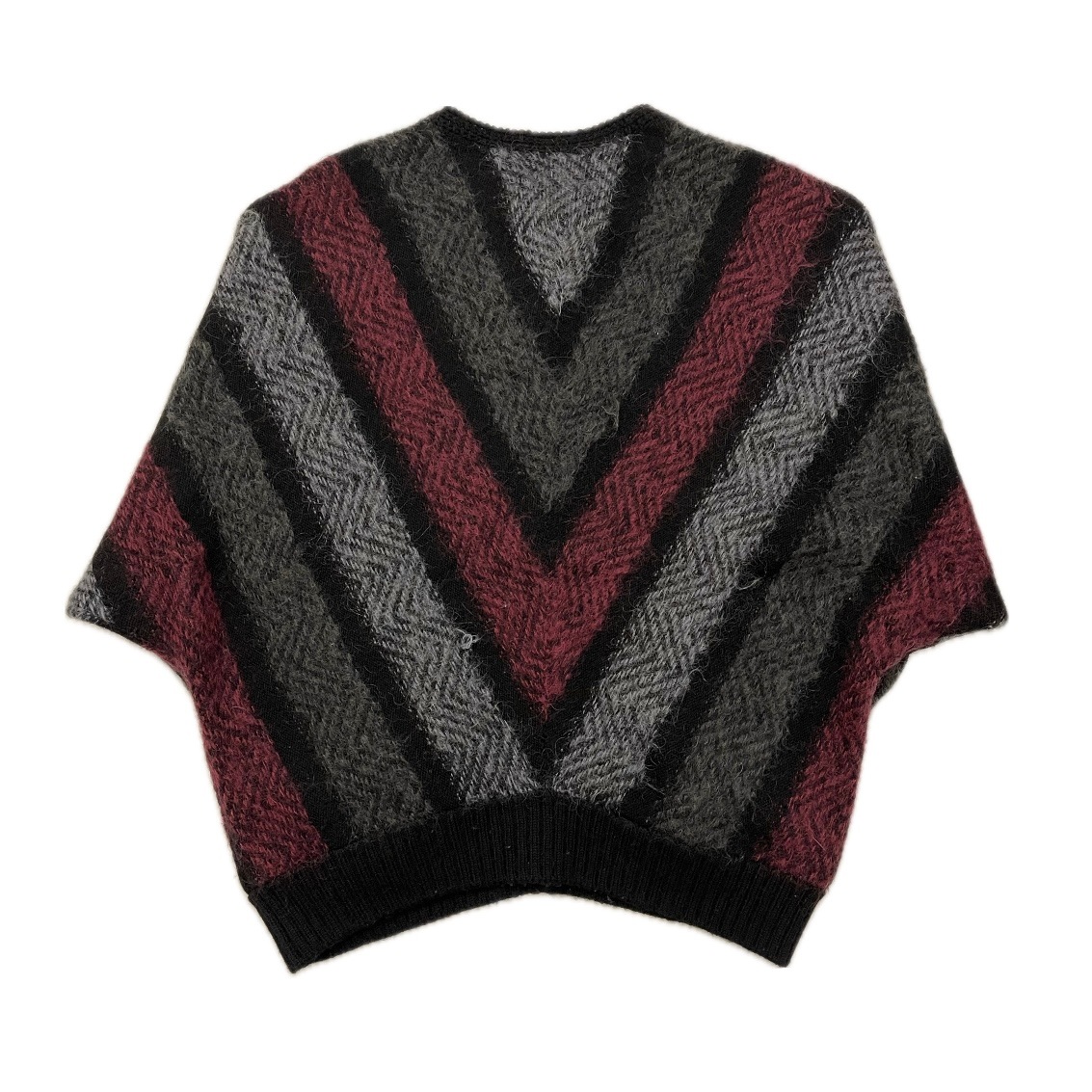“V-LINE KNIT CARDIGAN”