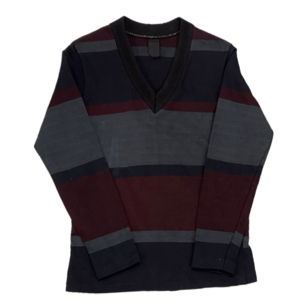 “BORDER V-NECK LONG T-SHIRT“