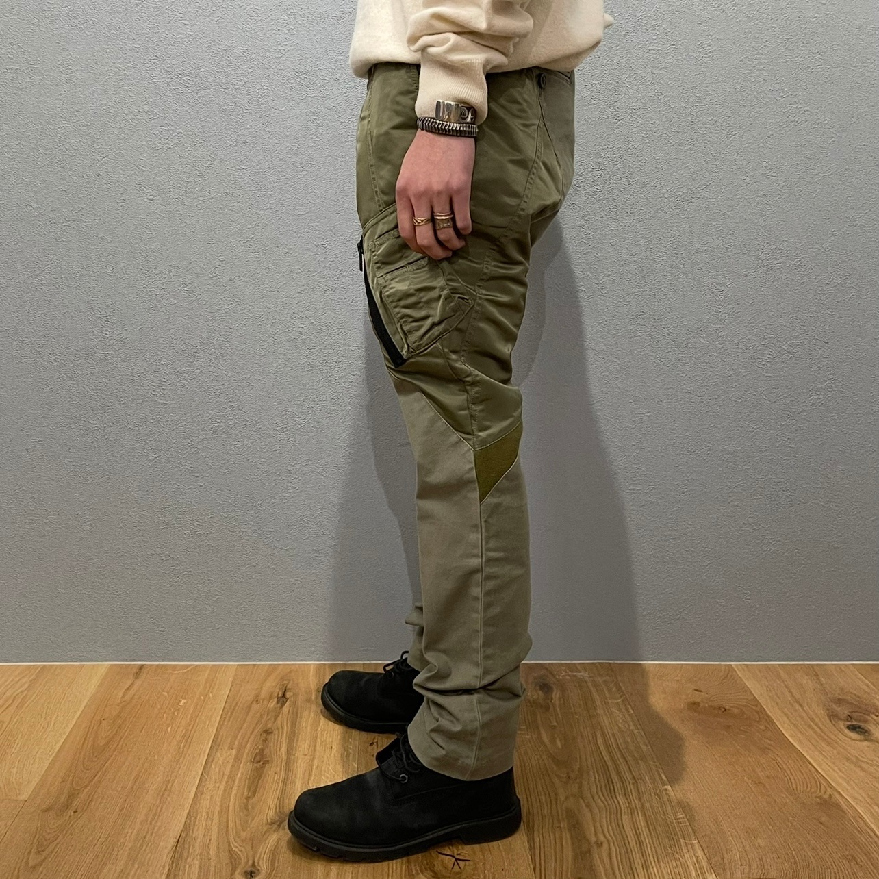 “TIGHT CRAZY PANT“