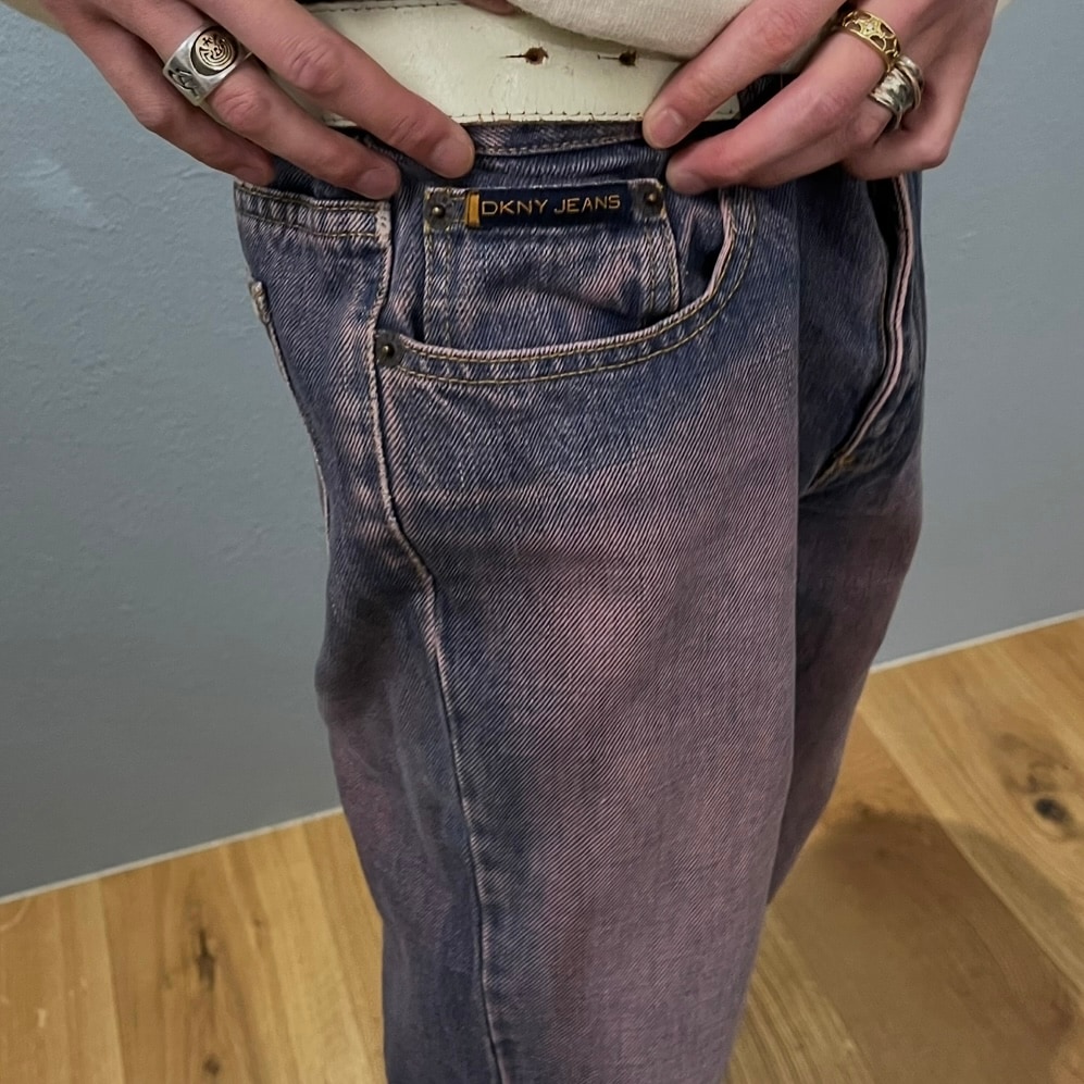 “PURPLE AGING DENIM“