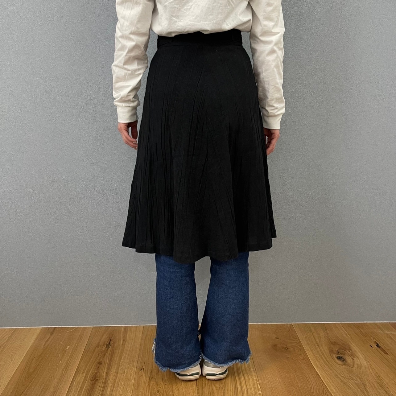 “FRONT BUTTON FLARED SKIRT“