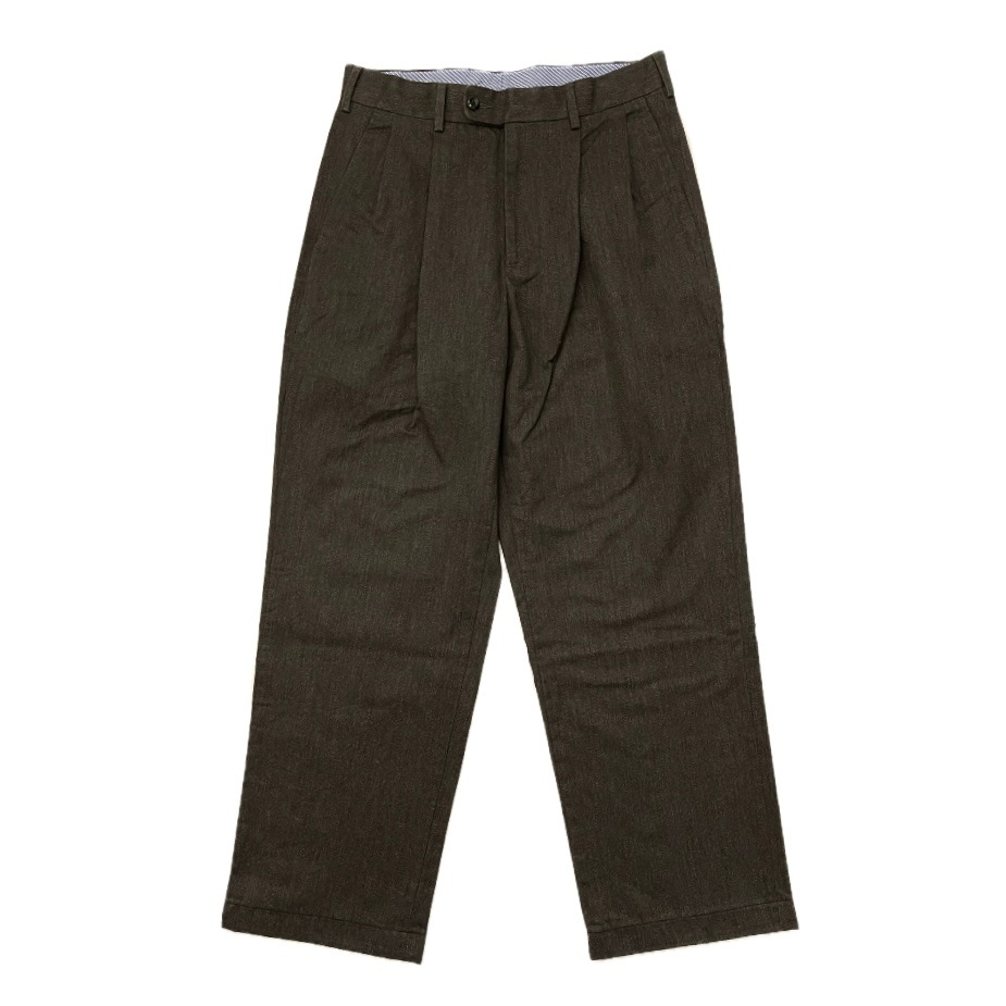 “BASIC TUCK PANTS”