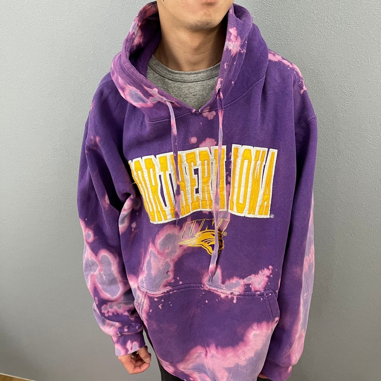 “BLEACH WAPPEN HOODIE“