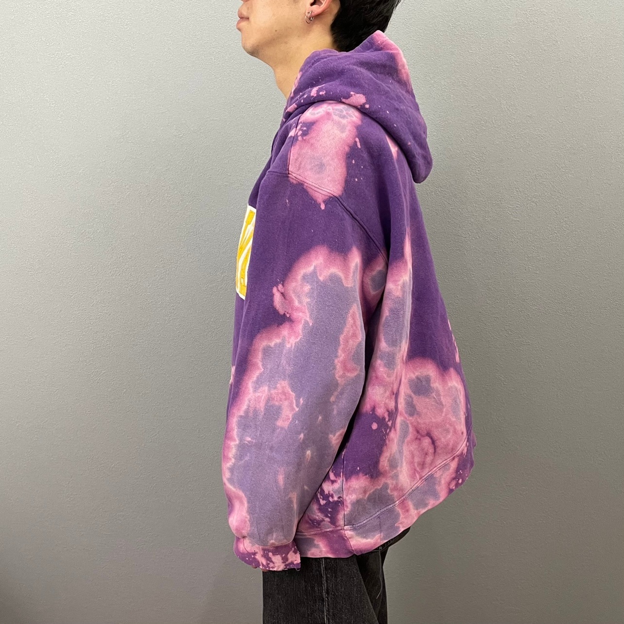 “BLEACH WAPPEN HOODIE“