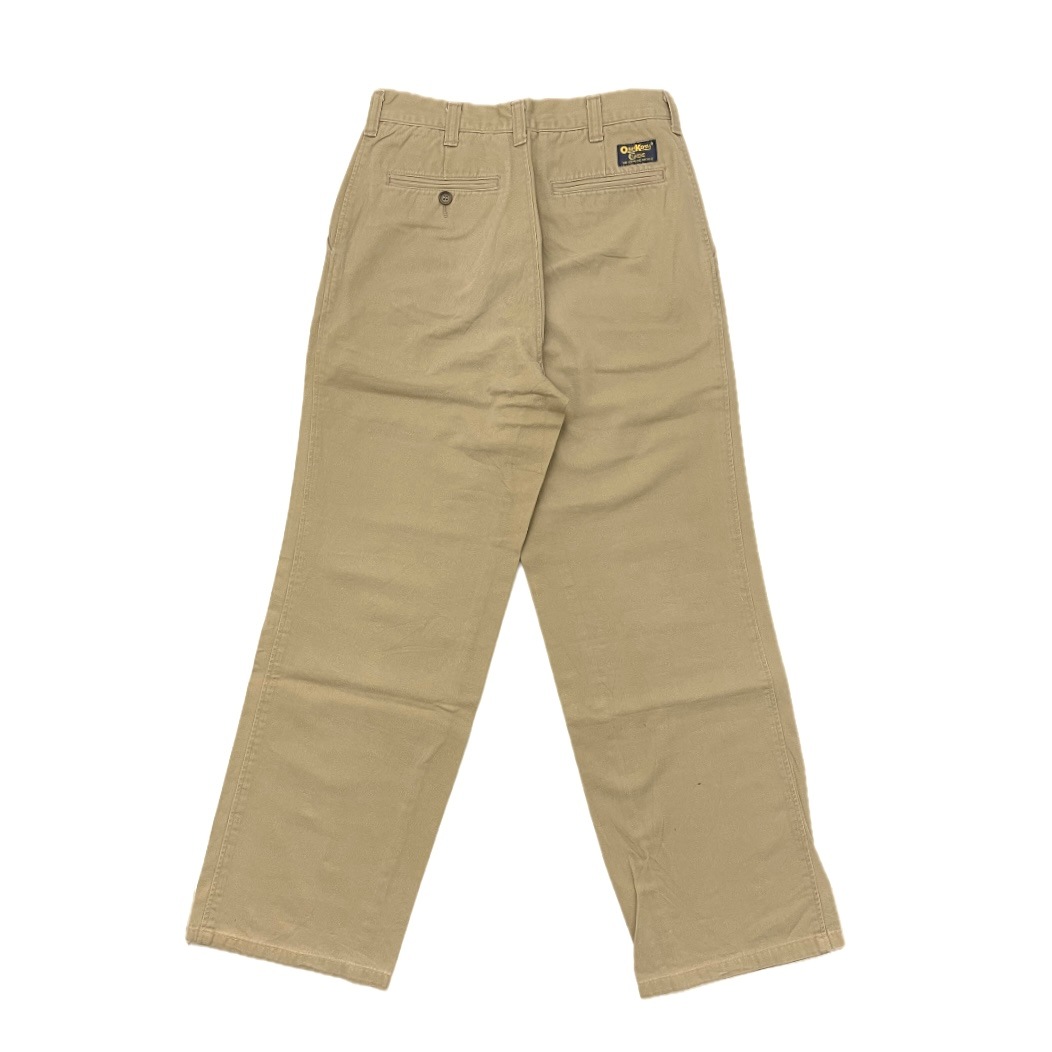 “BASIC CHINO PANTS”