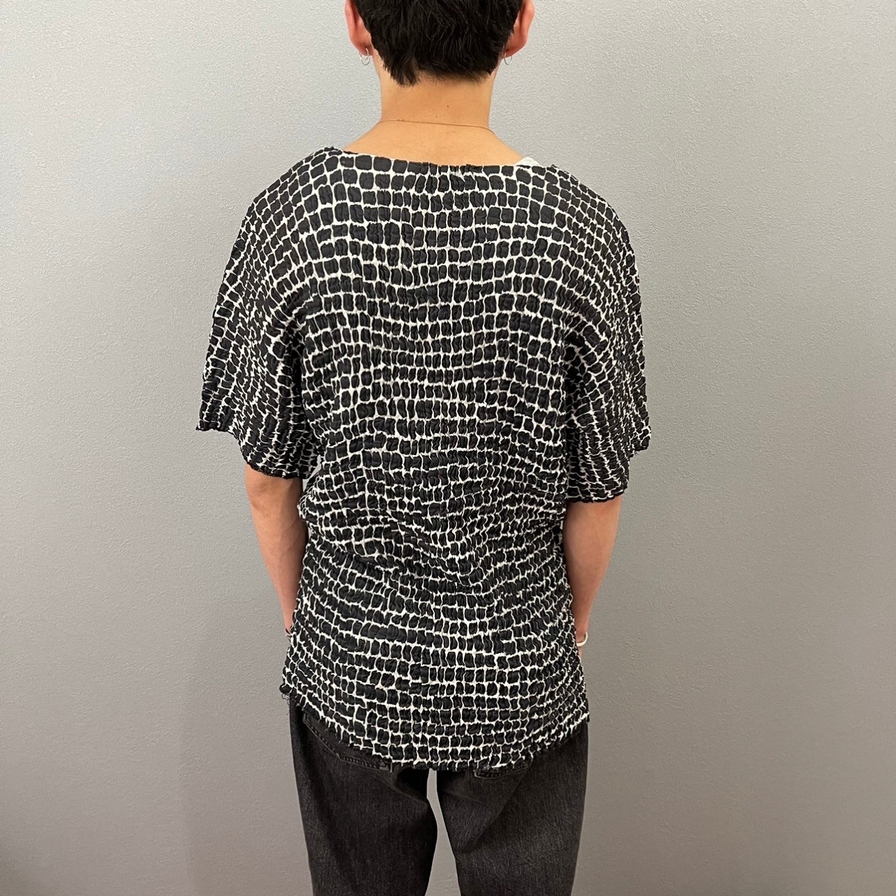 “MONOTONE STRETCH KNIT