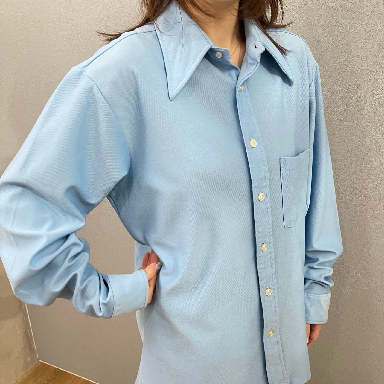 “LONG POINT COLLR SHIRT“