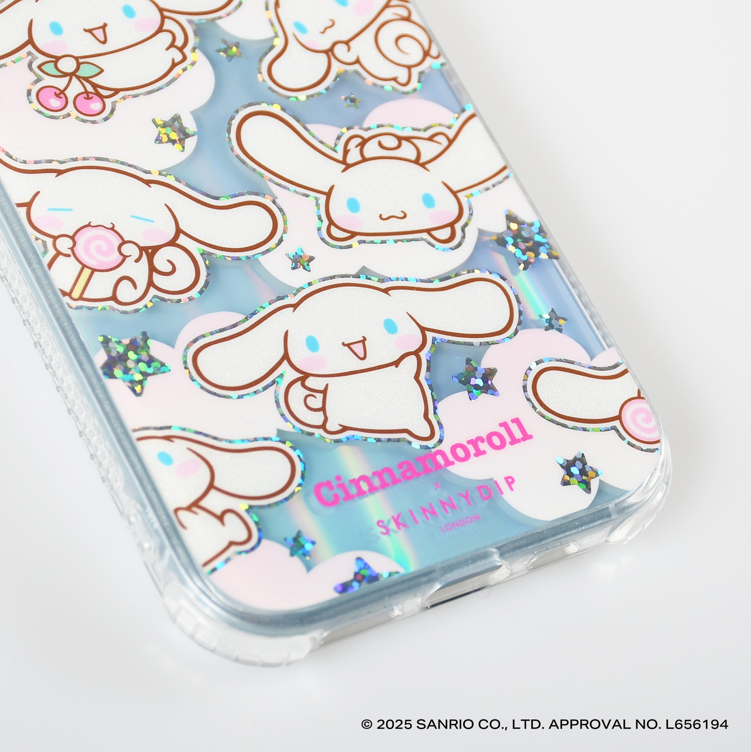 iPhoneSE/13/14/15/16シリーズ用 ケース シナモロール グリッター